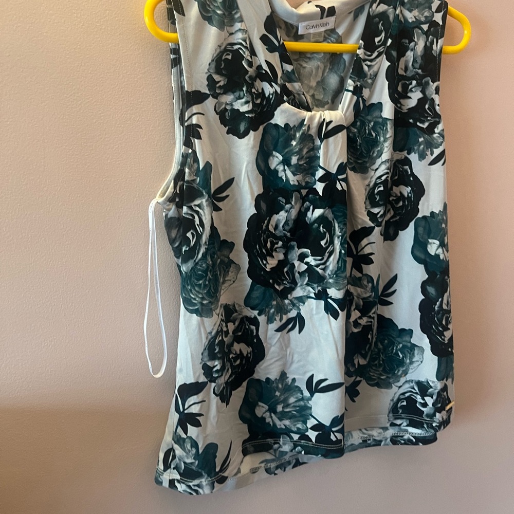 Calvin Klein Flowery tank top size Large Good used condition